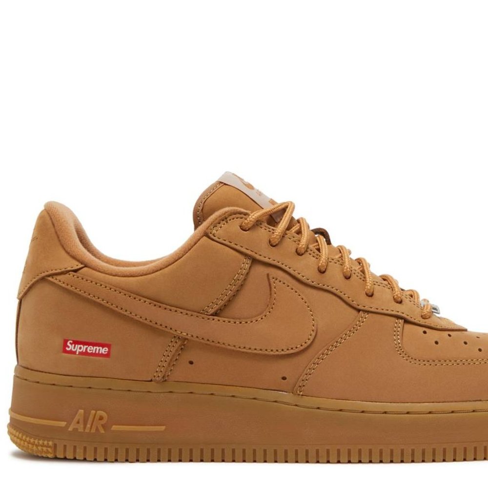 SUPREME X NIKE AIR FORCE 1